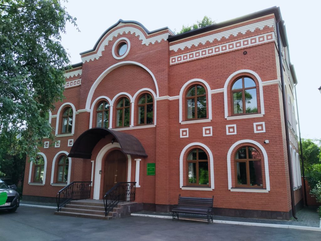 Церковь Троицы Живоначальной, Сходня (Химкинский городской округ, Московская область). дополнительная информация, дом причта