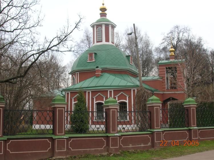 Церковь Троицы Живоначальной в Воронцове, Обручевский (Юго-Западный административный округ (ЮЗАО), г. Москва). фасады