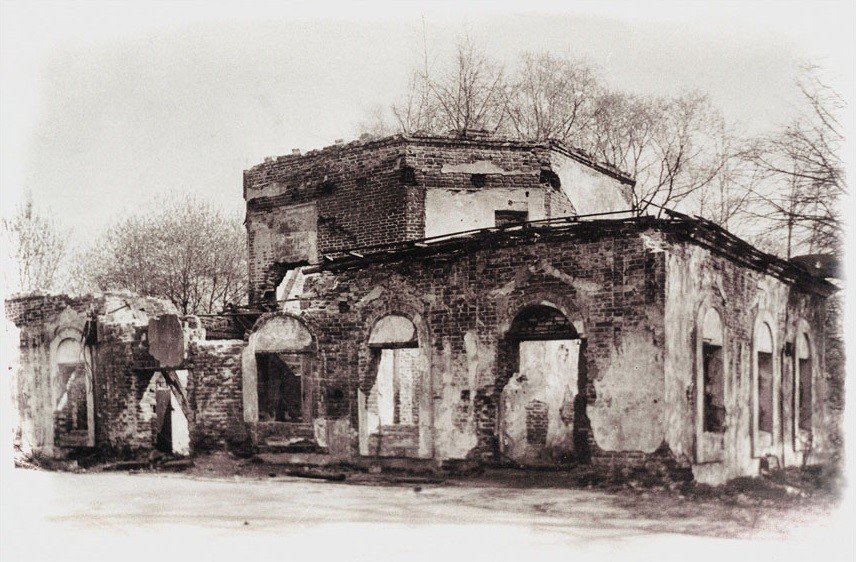 Обручевский. Церковь Троицы Живоначальной в Воронцове. архивная фотография, Храм до реставрации. Частная коллекция. Фото 1987 г.