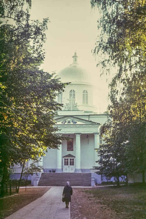 Печоры. Успенский Псково-Печерский монастырь. Звонница. архивная фотография, Оцифрованный слайд 1975 года