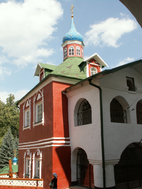 Успенский Псково-Печерский монастырь. Ризница, Печоры (Печорский район, Псковская область). фасады