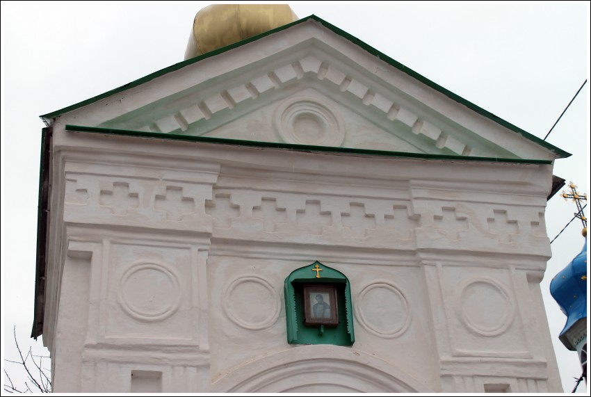 Часовня Александра Невского, Печоры (Печорский район, Псковская область). архитектурные детали