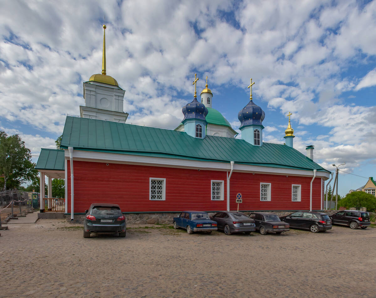 Церковь Варвары великомученицы, Печоры (Печорский район, Псковская область). фасады, Вид с юга