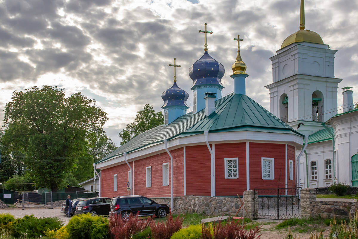 Церковь Варвары великомученицы, Печоры (Печорский район, Псковская область). фасады, Вид с юго-востока