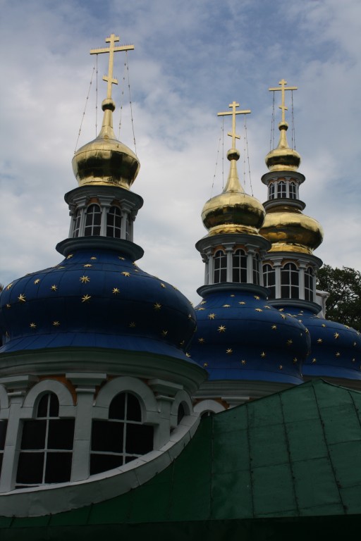 Печоры. Успенский Псково-Печерский монастырь. Церковь Покрова Пресвятой Богородицы. архитектурные детали