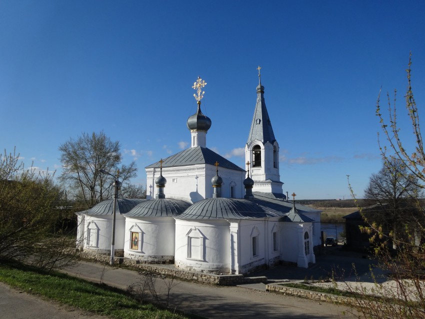 Церковь Благовещения Пресвятой Богородицы, Касимов (Касимовский район и г. Касимов, Рязанская область). общий вид в ландшафте