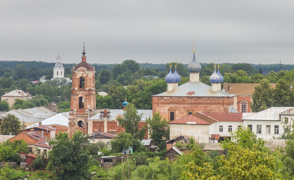 Касимов. Церковь Успения Пресвятой Богородицы. общий вид в ландшафте, С минарета соборной мечети Касимова