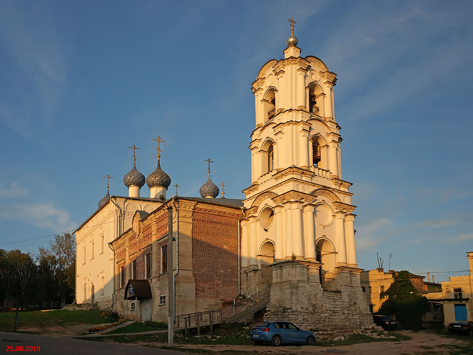 Касимов. Церковь Успения Пресвятой Богородицы. фасады