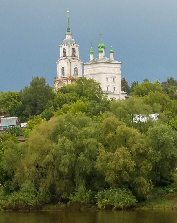 Церковь Богоявления Господня, Касимов (Касимовский район и г. Касимов, Рязанская область). общий вид в ландшафте, Вид с Оки