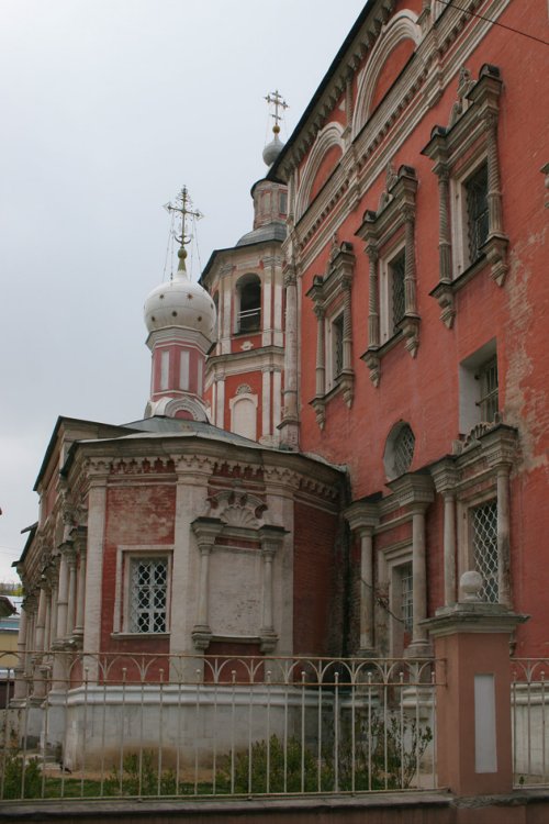 Басманный. Церковь Введения во храм Пресвятой Богородицы в Барашах. архитектурные детали