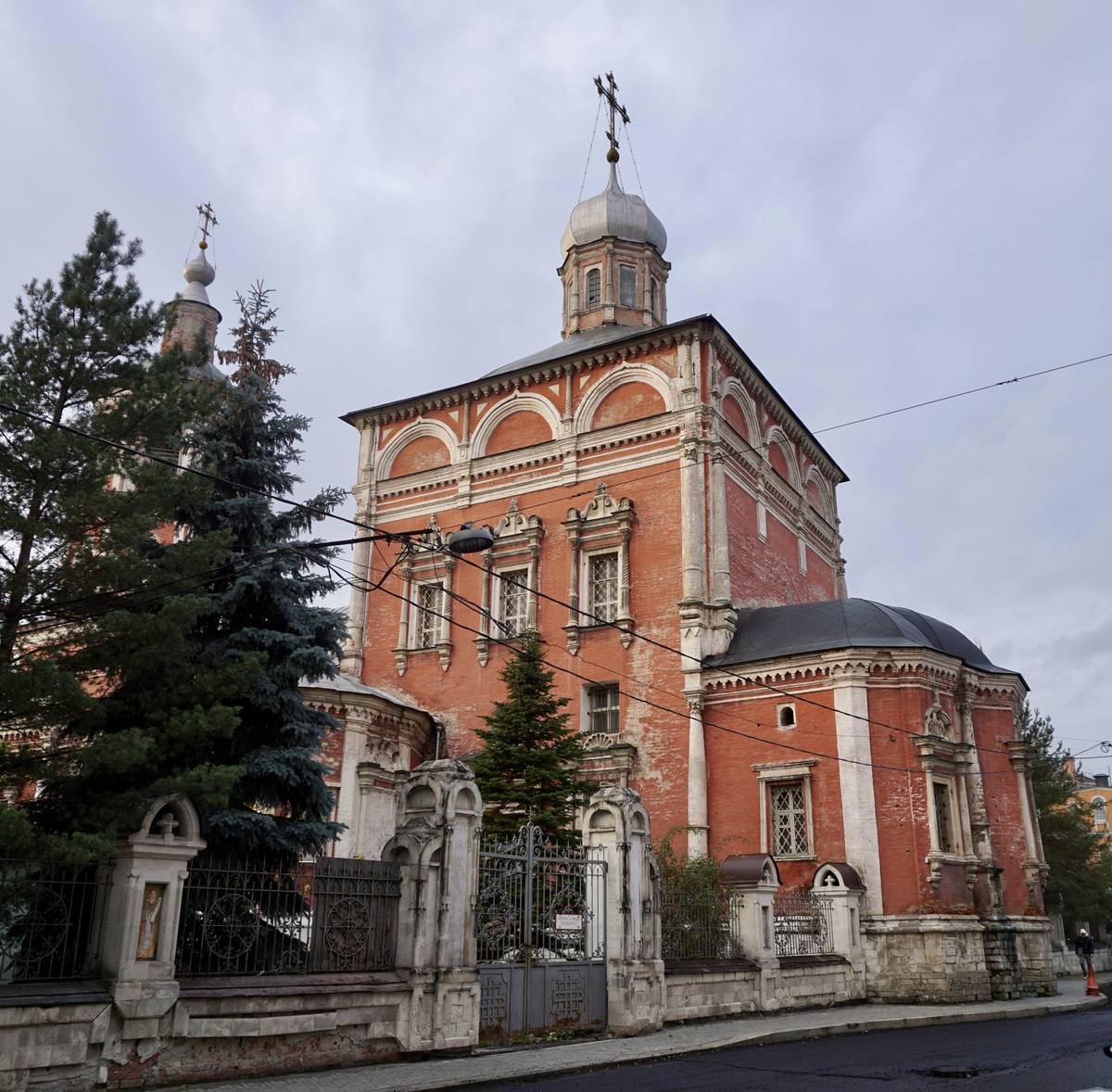 Церковь Введения во храм Пресвятой Богородицы в Барашах, Басманный (Центральный административный округ (ЦАО), г. Москва). фасады
