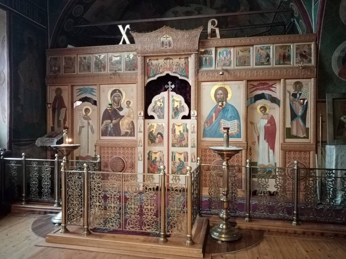 Церковь Введения во храм Пресвятой Богородицы в Барашах, Басманный (Центральный административный округ (ЦАО), г. Москва). интерьер и убранство, Иконостас придела в честь Илии Пророка