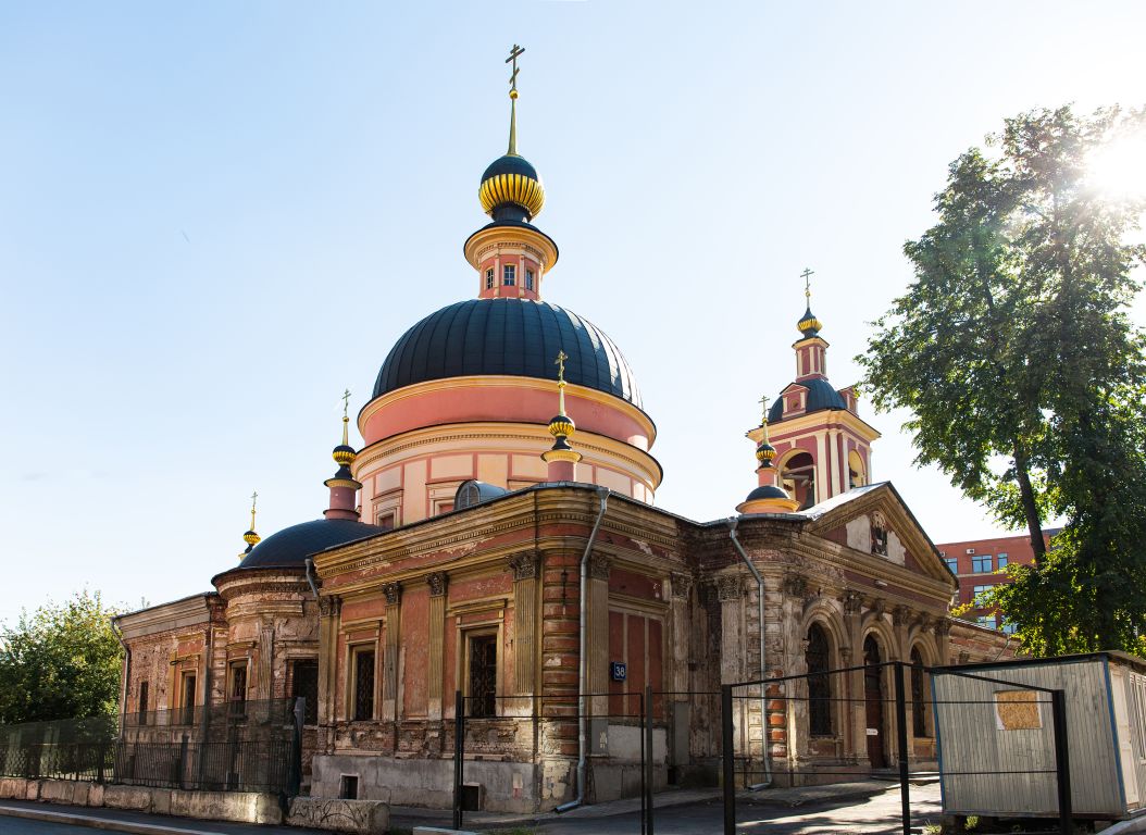 Церковь Ирины (Троицы Живоначальной) в Покровском, Басманный (Центральный административный округ (ЦАО), г. Москва). фасады