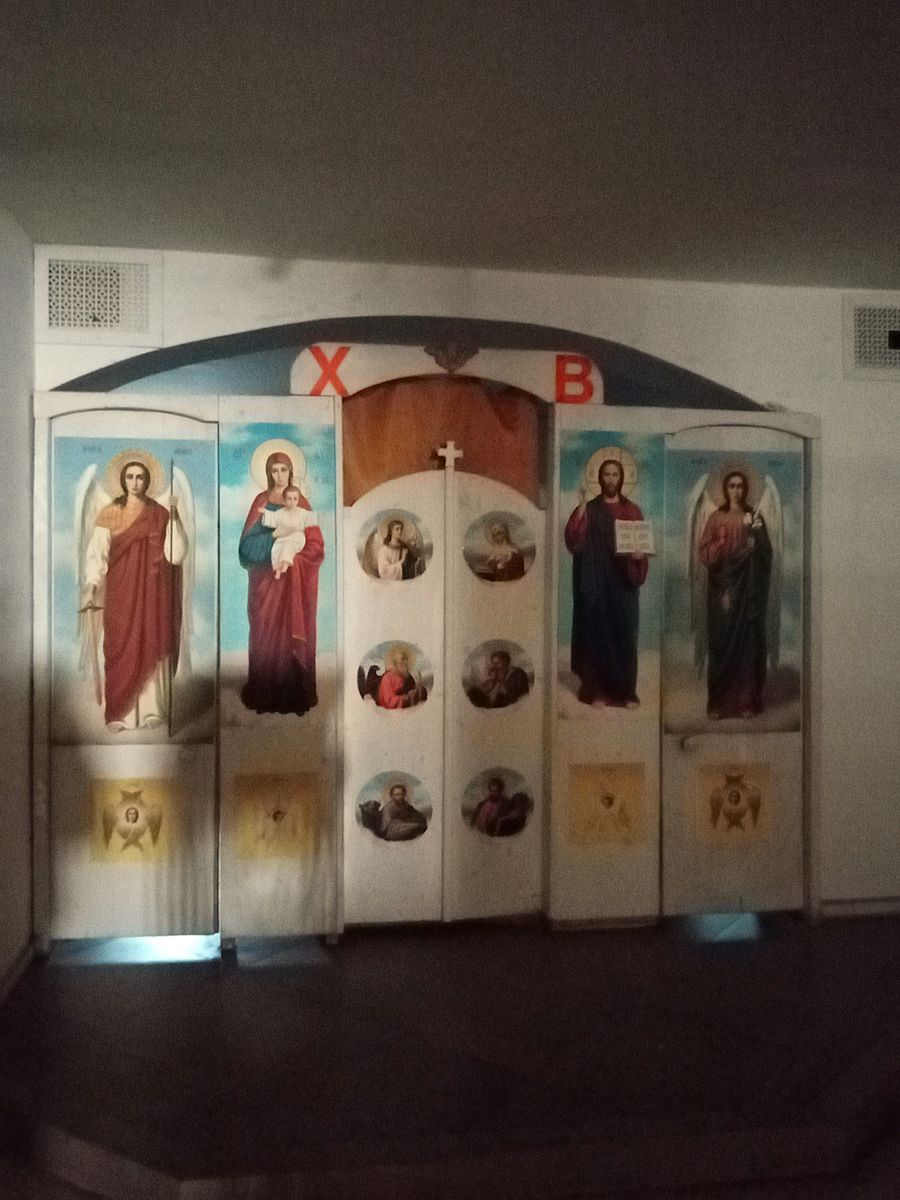 Иконостас северной стороны нижнего храма, интерьер и убранство. Церковь Ирины (Троицы Живоначальной) в Покровском, Басманный (Центральный административный округ (ЦАО), г. Москва)