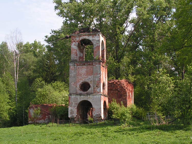 Троица-Чижи, урочище. Церковь Троицы Живоначальной. фасады