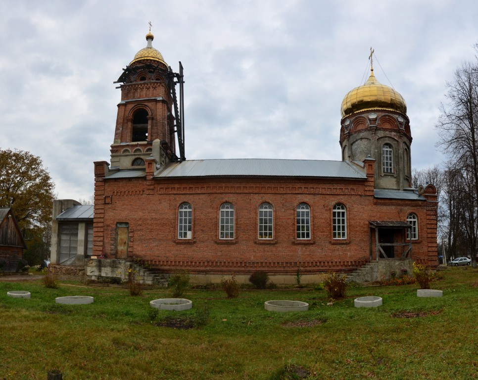 Церковь Ксении Петербургской, Киров (Кировский район, Калужская область). фасады