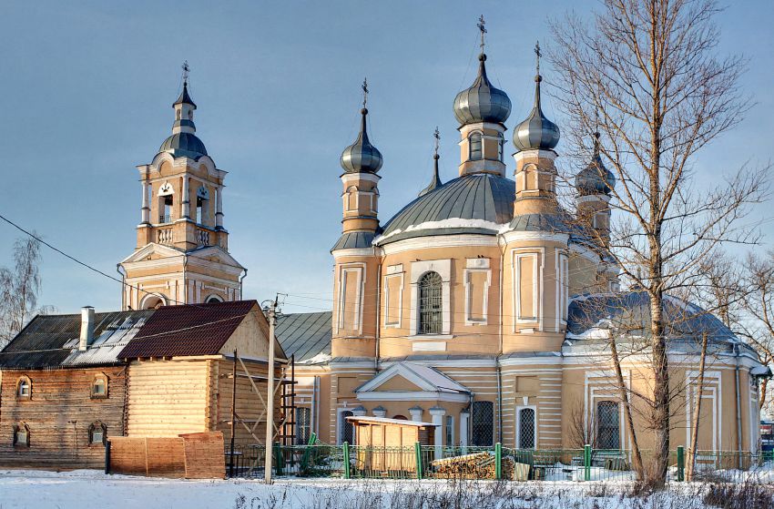 Старица. Церковь Илии Пророка. фасады