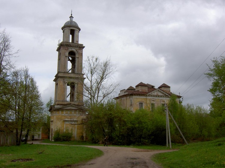 Старица. Церковь Николая Чудотворца. фасады