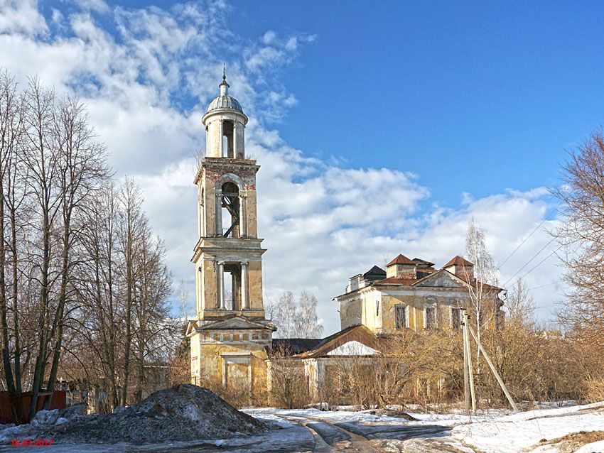 Старица. Церковь Николая Чудотворца. фасады