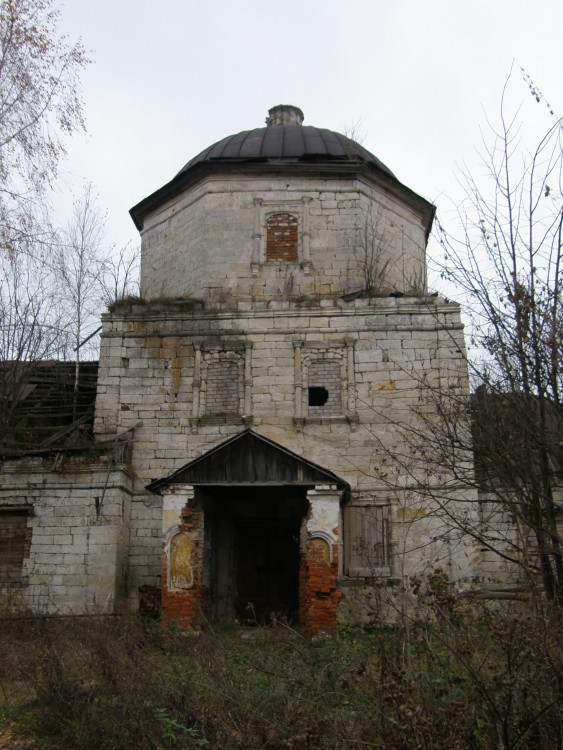 Старица. Церковь Воскресения Христова. фасады