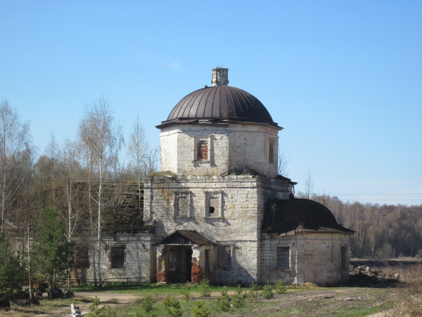 Старица. Церковь Воскресения Христова. фасады