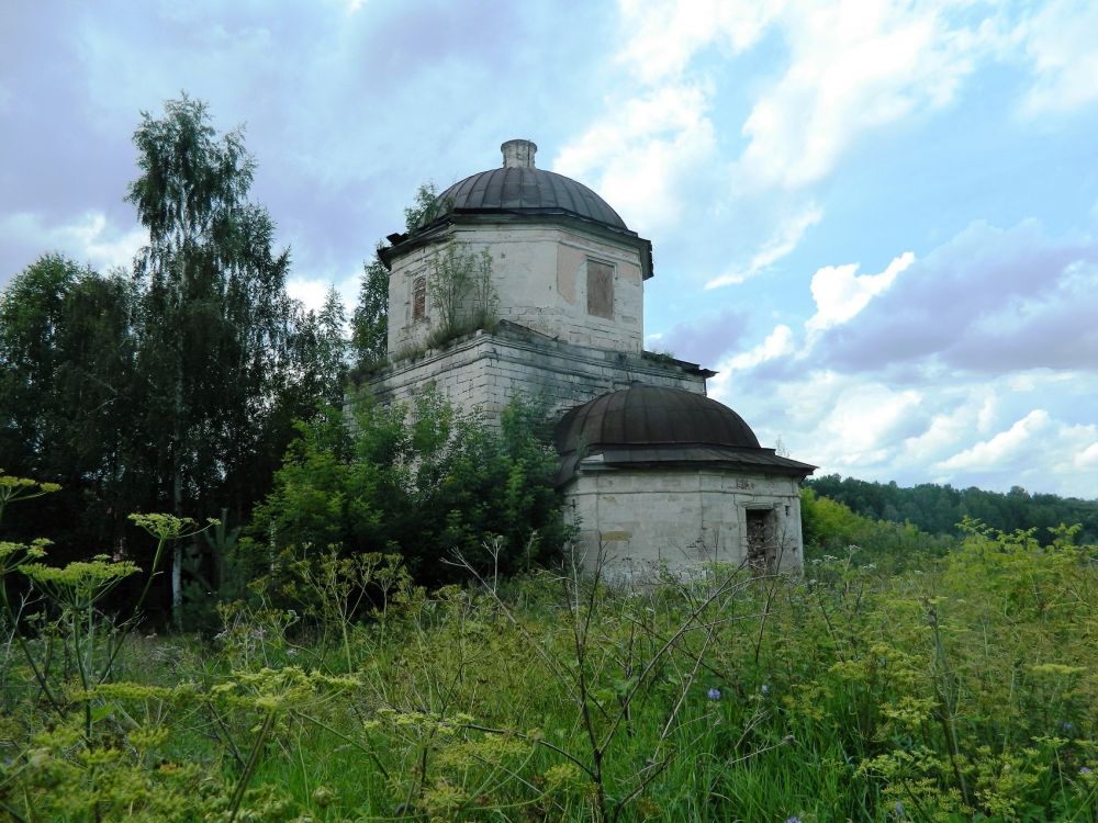 Старица. Церковь Воскресения Христова. фасады