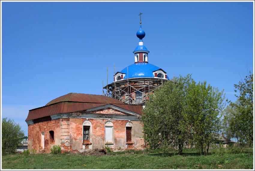 Красное. Церковь иконы Божией Матери 