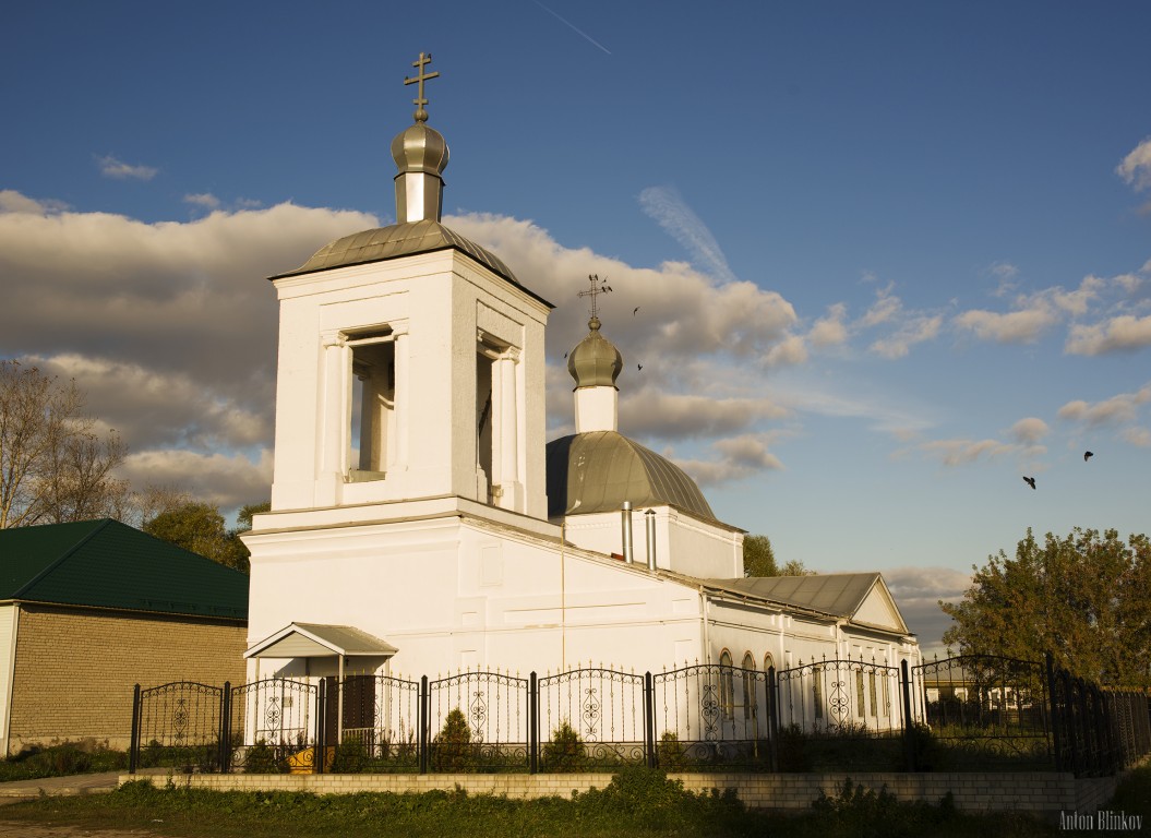 Село архангел владимирская. Храм Михаила Архангела Меленковский.