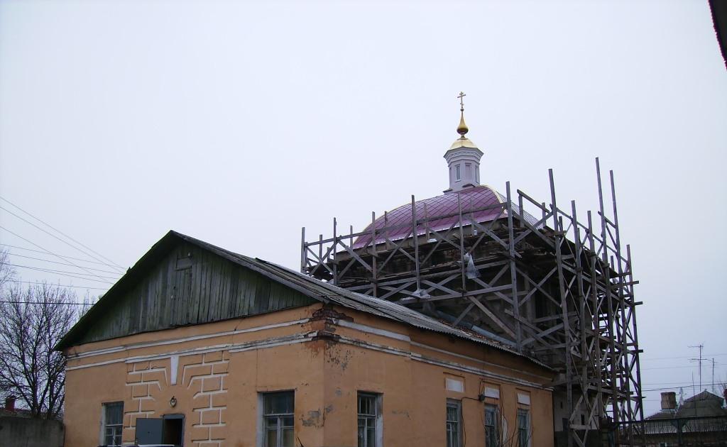 Боровск. Церковь Воздвижения Креста Господня. фасады, Вид  с  юго-запада