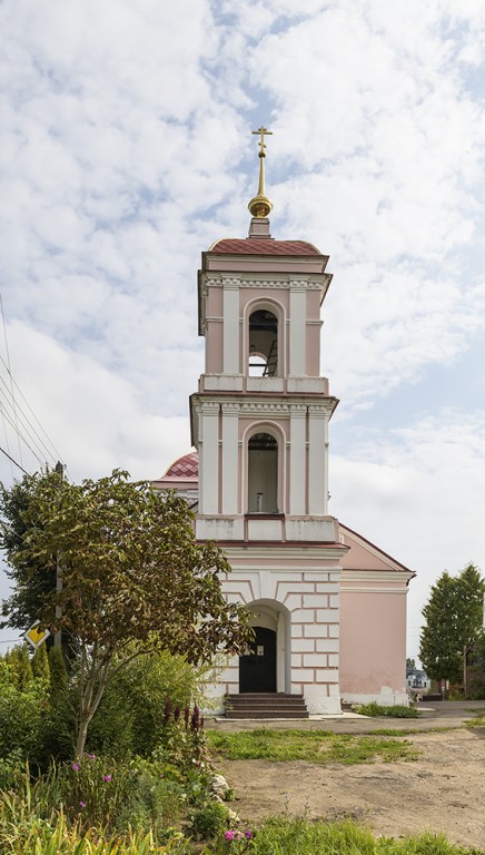 Боровск. Церковь Воздвижения Креста Господня. фасады