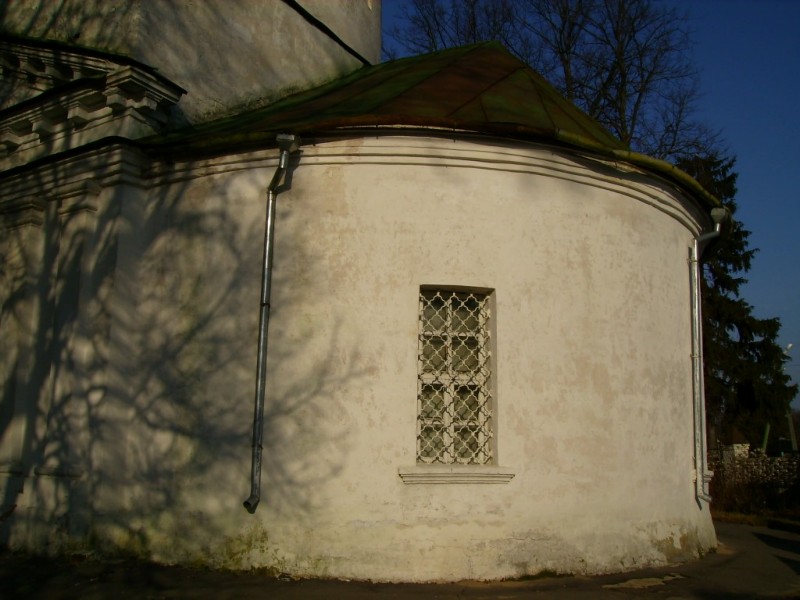 Церковь Димитрия Солунского, Рябушки (Боровский район, Калужская область). архитектурные детали