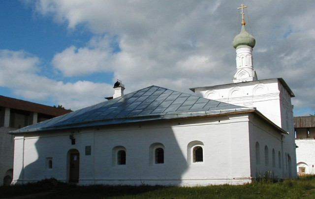 Рождества Пресвятой Богородицы Пафнутиев Боровский мужской монастырь. Больничные палаты с церковью Илии Пророка, Боровск (Боровский район, Калужская область). фасады