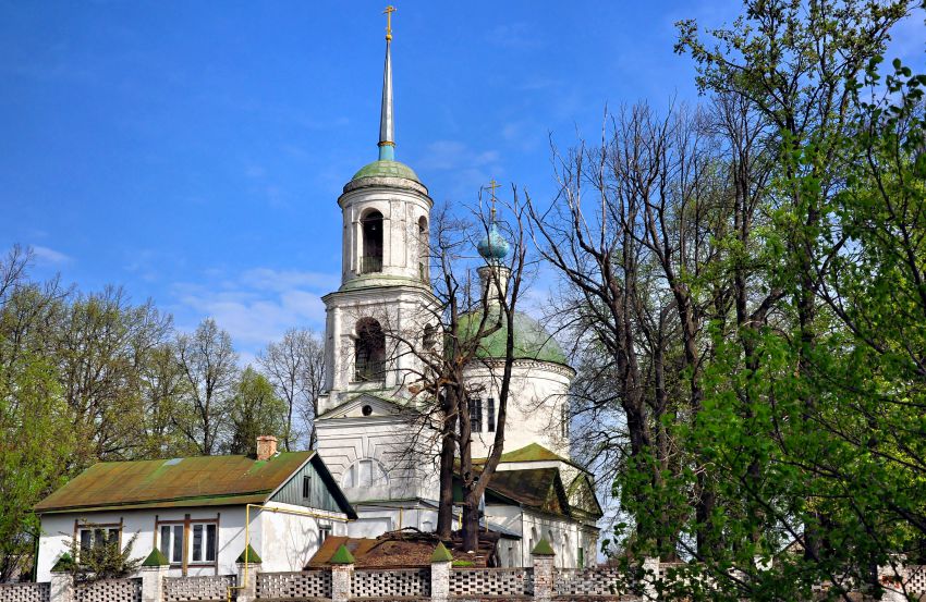 Церковь Димитрия Солунского, Рябушки (Боровский район, Калужская область). фасады