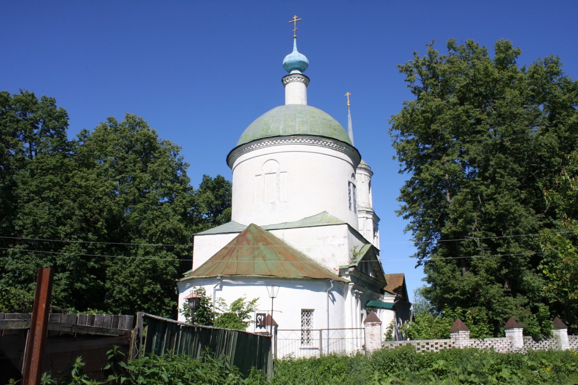 Церковь Димитрия Солунского, Рябушки (Боровский район, Калужская область). фасады