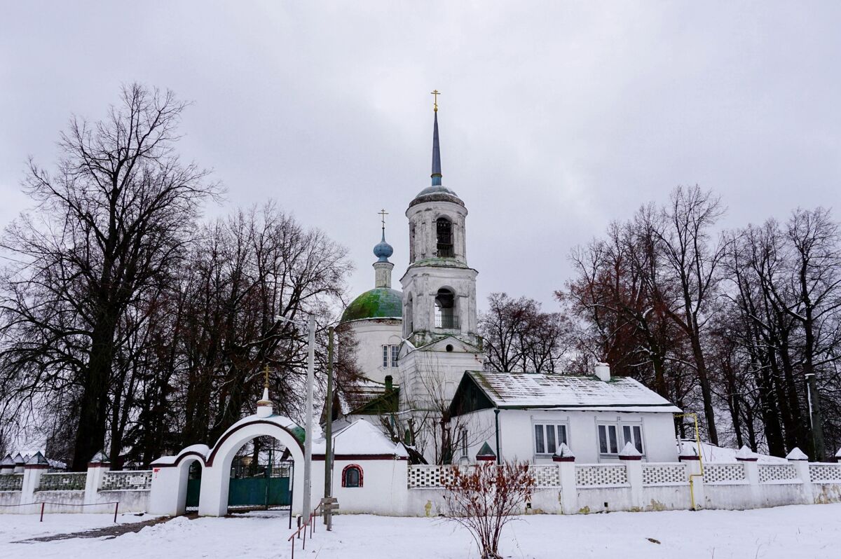 Церковь Димитрия Солунского, Рябушки (Боровский район, Калужская область). фасады