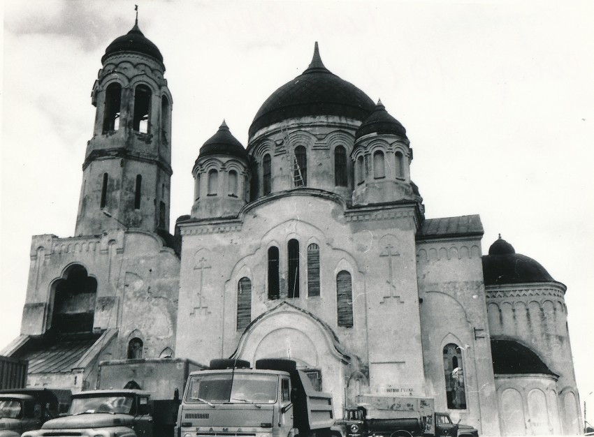 Боровск. Собор Покрова Пресвятой Богородицы. архивная фотография