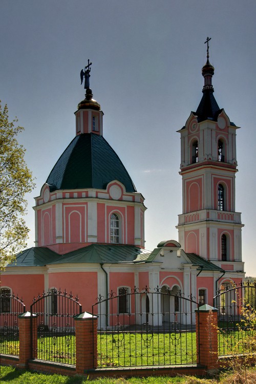 Церковь Успения Пресвятой Богородицы, Успенское (Домодедовский городской округ, Московская область). фасады