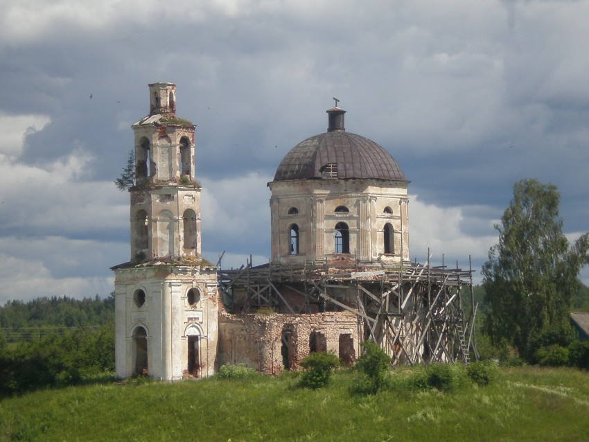 Бабье. Церковь Николая Чудотворца. фасады
