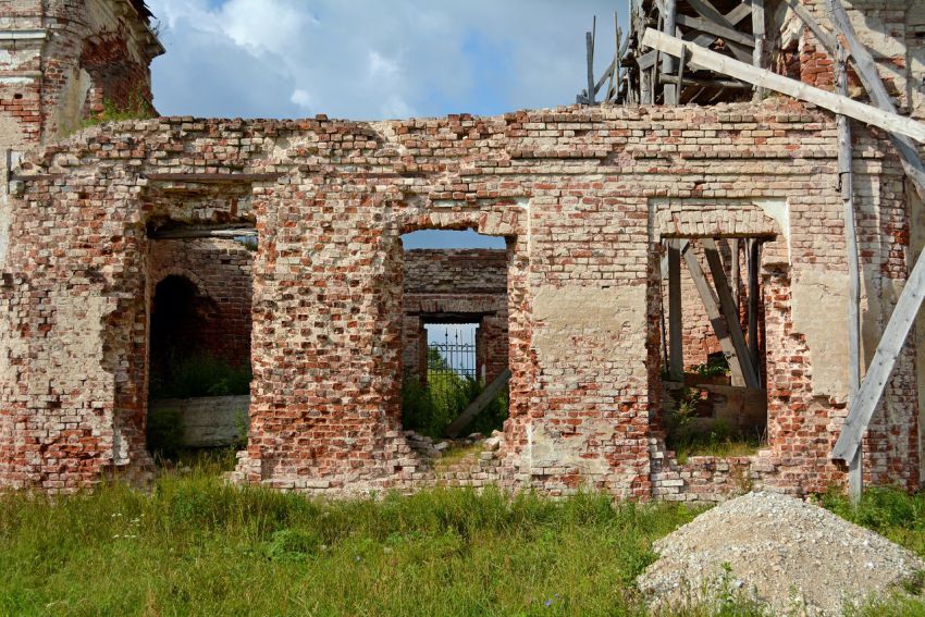 Бабье. Церковь Николая Чудотворца. архитектурные детали, Южный фасад трапезной