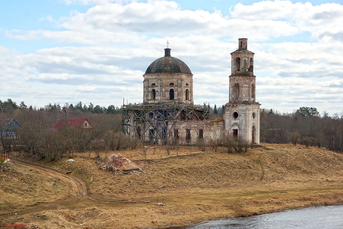 Церковь Николая Чудотворца, Бабье (Спировский район, Тверская область). общий вид в ландшафте