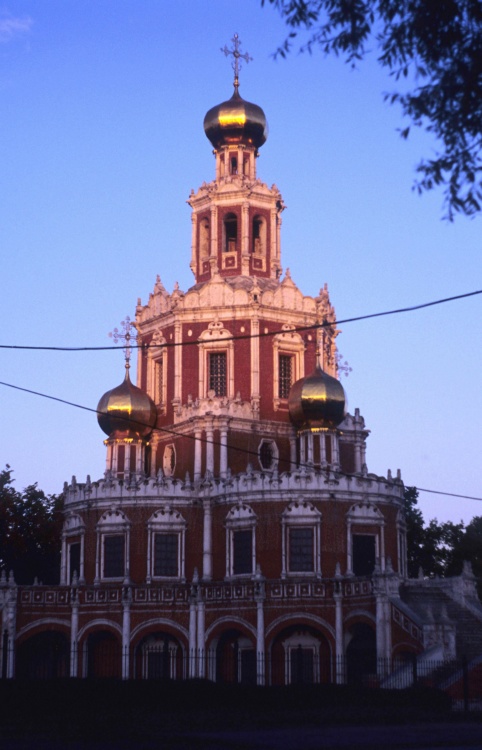 Церковь Покрова Пресвятой Богородицы в Филях, Фили-Давыдково (Западный административный округ (ЗАО), г. Москва). фасады