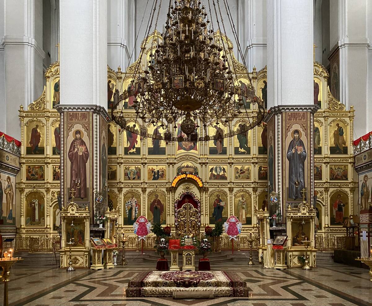 Кафедральный собор Стефана Пермского, Сыктывкар (Сыктывкар, город, Республика Коми). интерьер и убранство, Интерьер верхнего храма