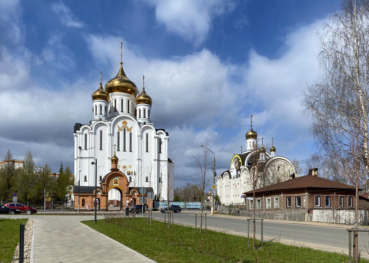 Кафедральный собор Стефана Пермского, Сыктывкар (Сыктывкар, город, Республика Коми). дополнительная информация, Общий вид соборного комплекса с юга