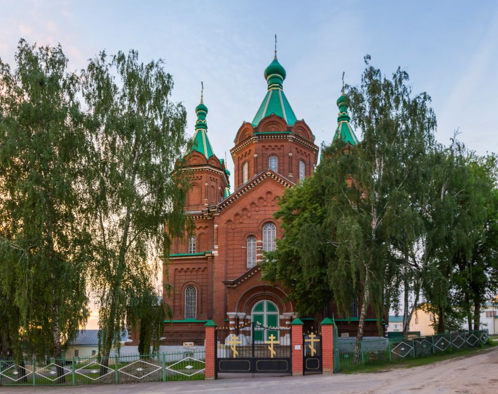 Задонск. Собор Троицы Живоначальной быв. Тихоновского Троицкого (Скорбященского) монастыря. фасады, Вид с юга