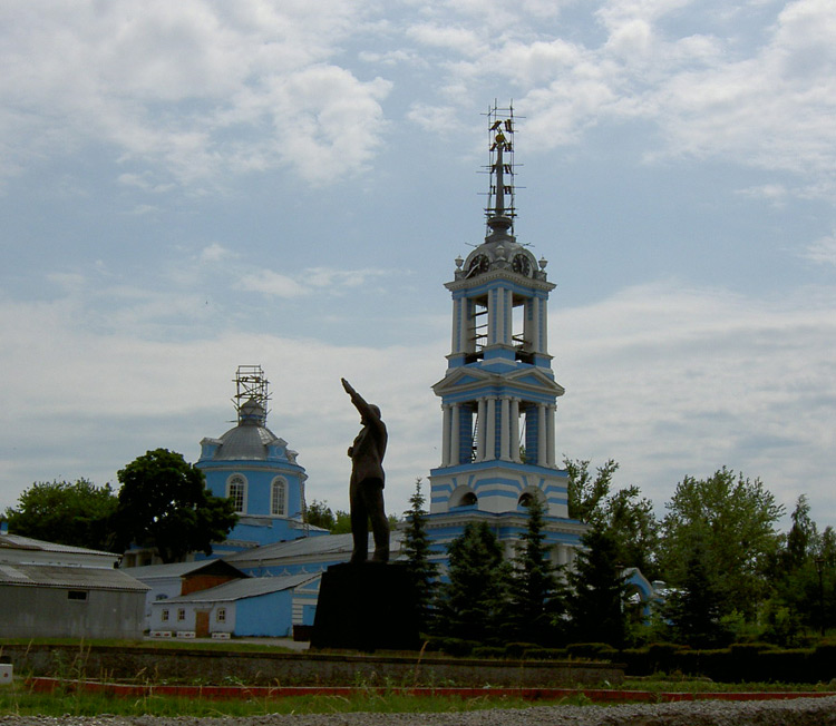 Собор Успения Пресвятой Богородицы, Задонск (Задонский район, Липецкая область). общий вид в ландшафте, Без комментариев.