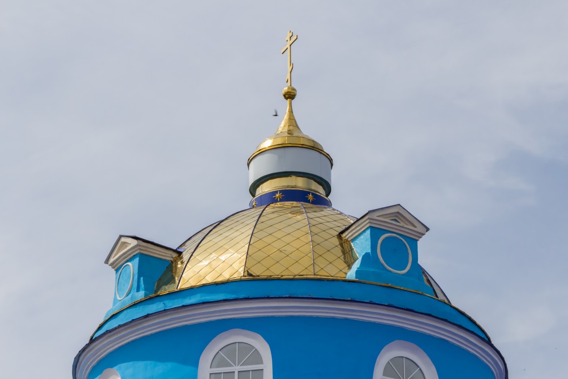 Собор Успения Пресвятой Богородицы, Задонск (Задонский район, Липецкая область). архитектурные детали, Завершение основного объема