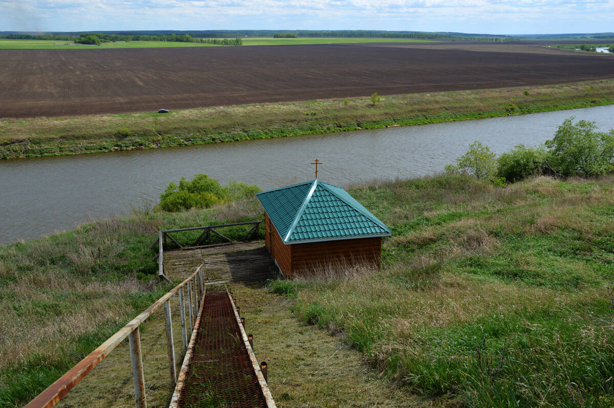 Церковь Николая Чудотворца, Ксизово (Задонский район, Липецкая область). дополнительная информация, Купель Николая Чудотворца при храме