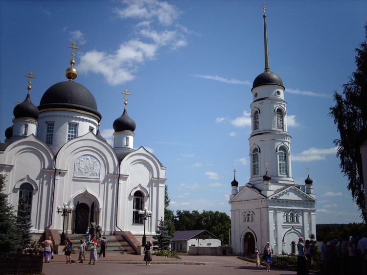Тихоновский Преображенский женский монастырь, Скит, урочище (Задонский район, Липецкая область). фасады