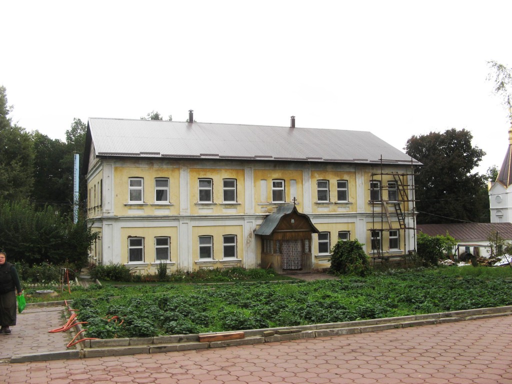 Тихоновский Преображенский женский монастырь, Скит, урочище (Задонский район, Липецкая область). дополнительная информация, Гостиница для паломников