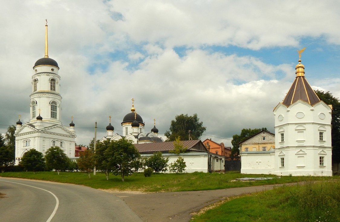 Тихоновский Преображенский женский монастырь, Скит, урочище (Задонский район, Липецкая область). фасады